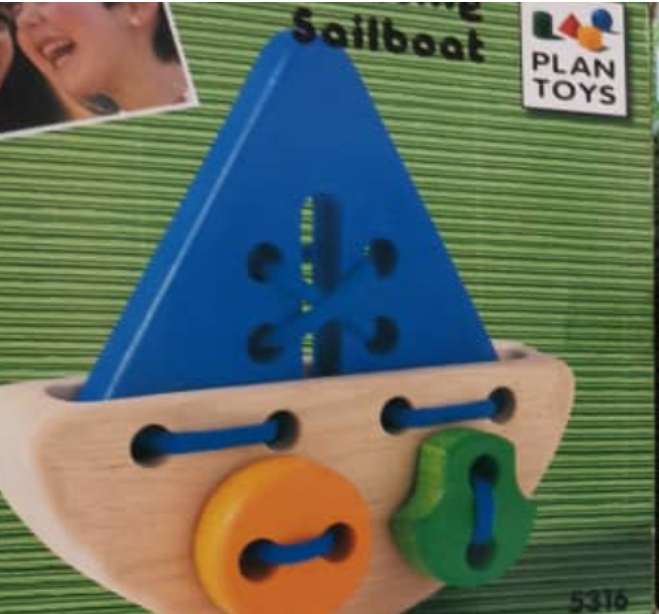 Plan Toys - Lacing Sailboat