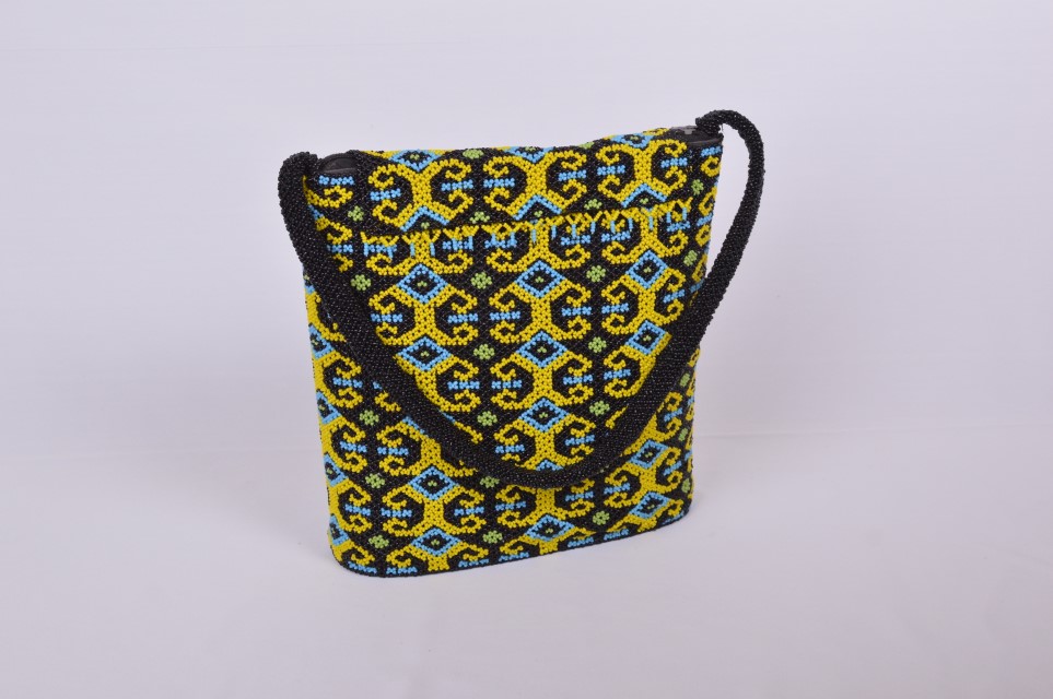 Traditional Handmade Manik Borneo Handbag (Black Yellow) 